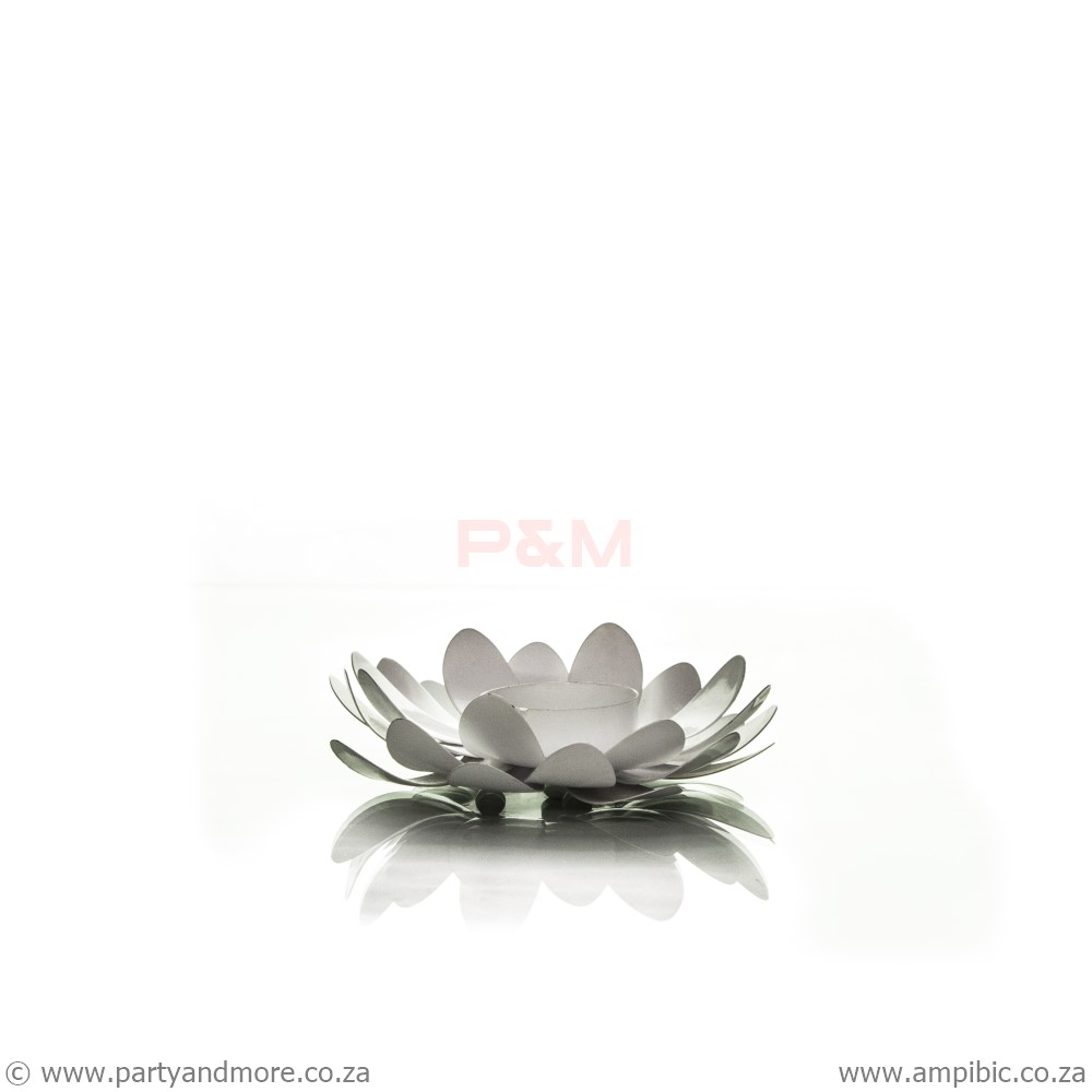 Candleholder lotus flower White